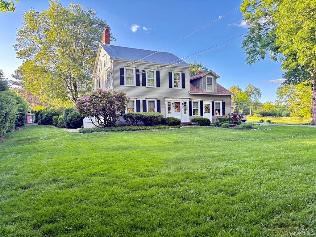 2303 Salt Point Turnpike, Clinton Corners