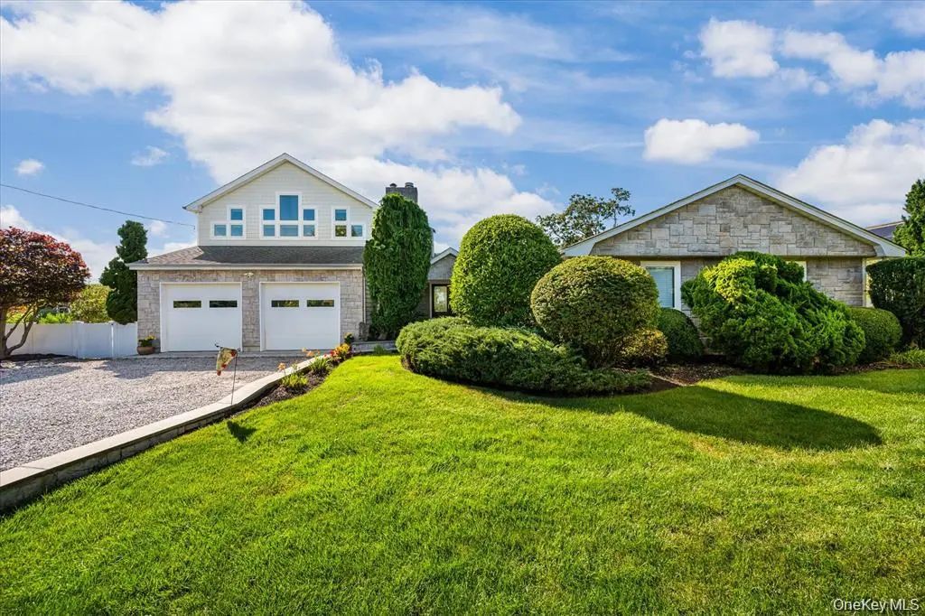 144 Crystal Beach Boulevard, Moriches