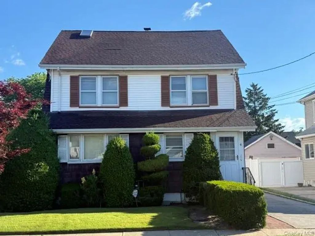 6 Wilson Street, East Rockaway