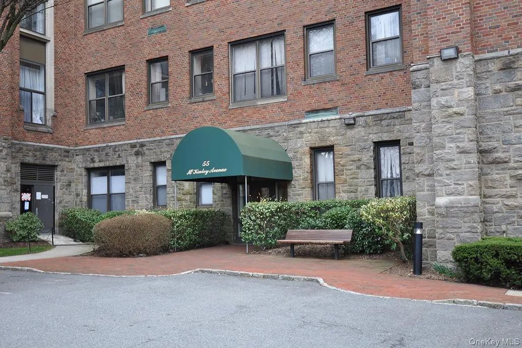 55 Mckinley # D1-13, White Plains