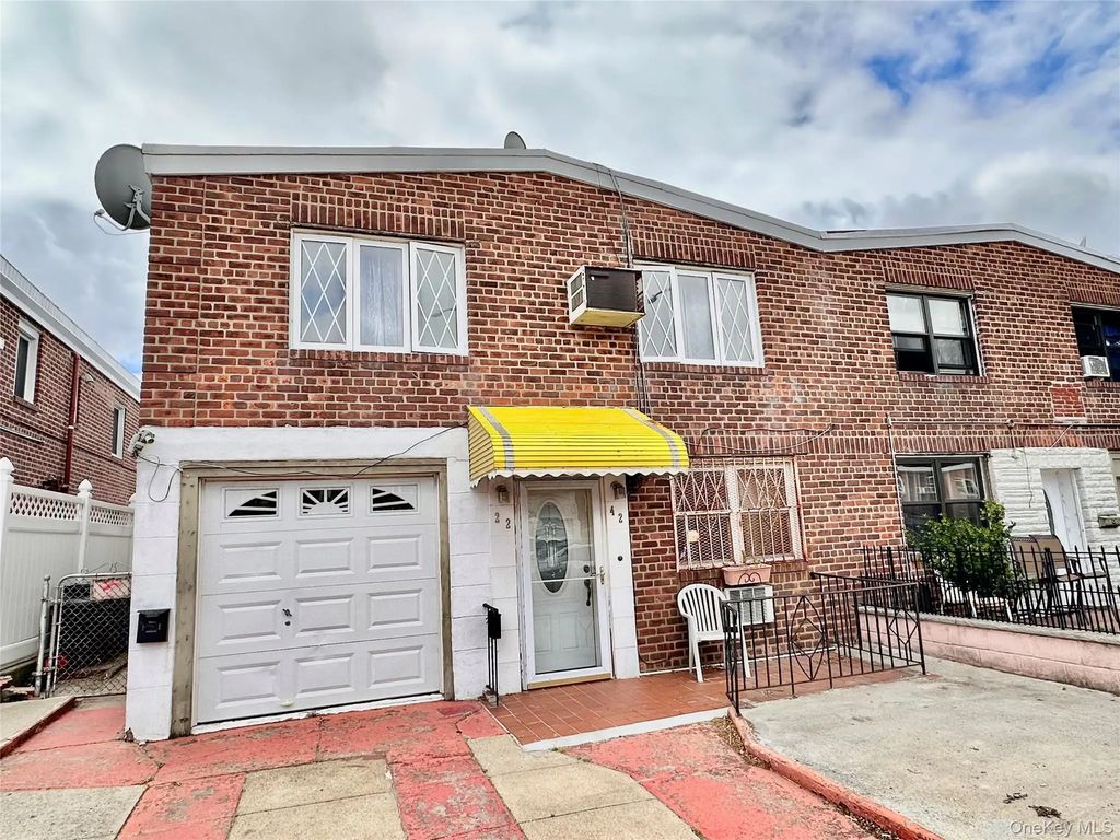 2242 93rd Street, East Elmhurst