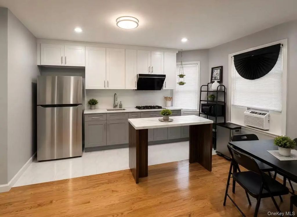8753 95th Street # 2f, Woodhaven