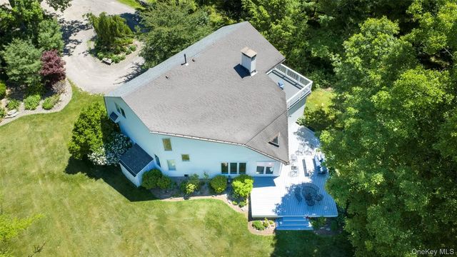 19 Blues Quarry, Woodstock