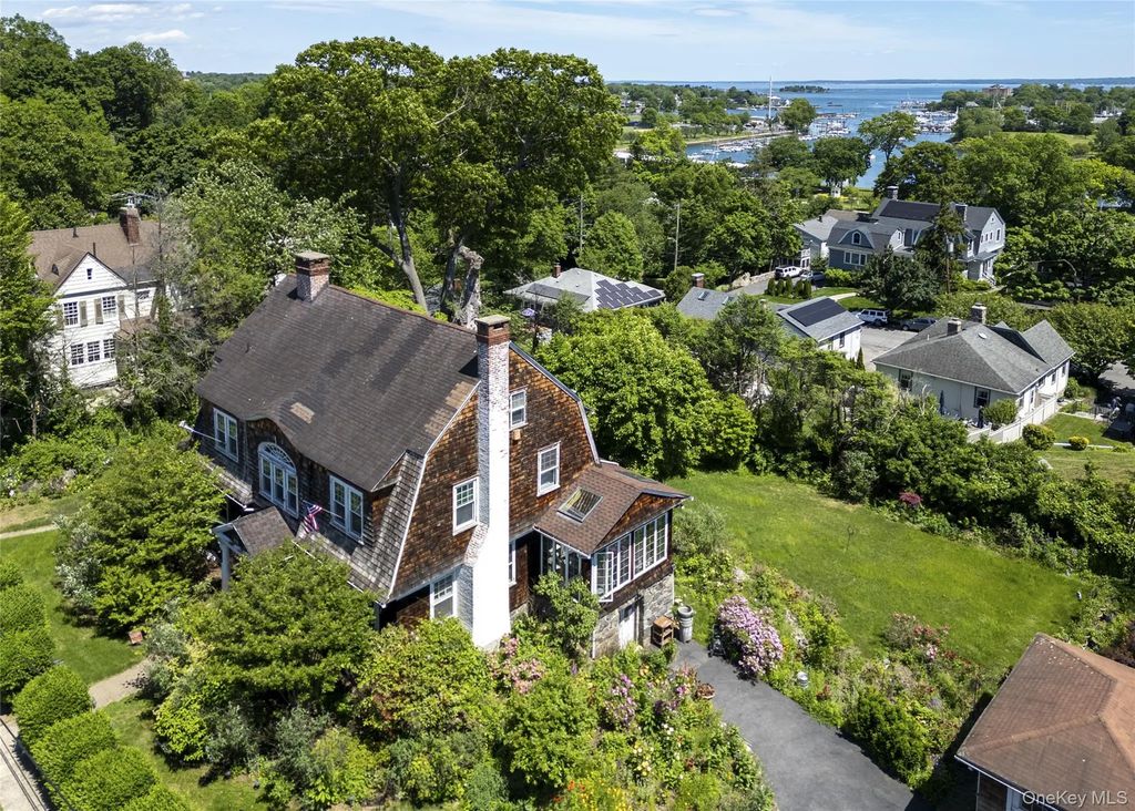 616 Munro Avenue, Mamaroneck