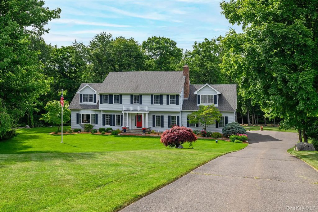 7 Huntington Connecticut Lane, New Fairfield