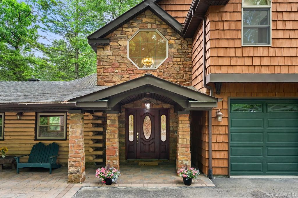 25 Cabin Ridge Road, Chappaqua