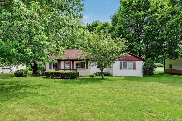 59 Oakwood Drive, Brewster