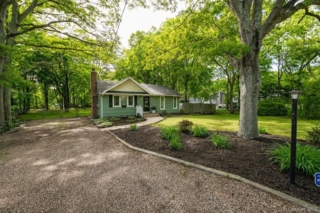 480 Miller Place Road, Miller Place