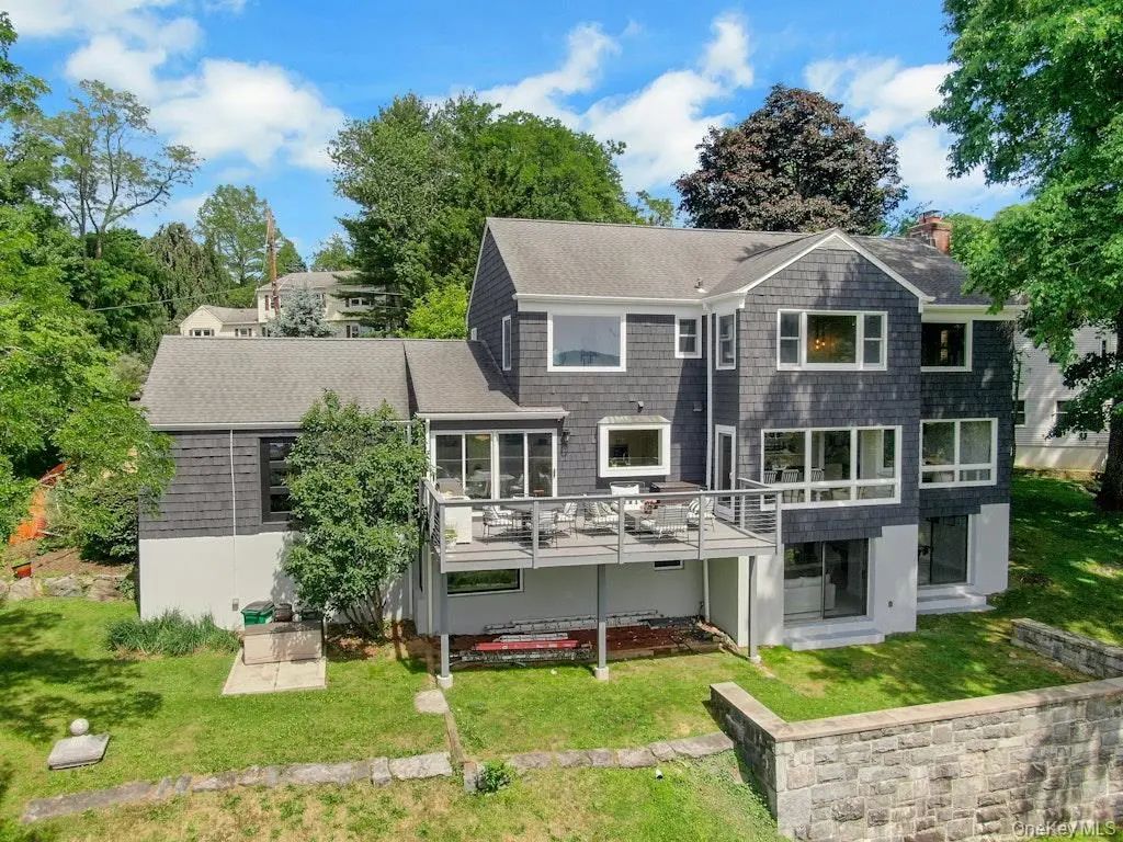 35 Walden Road, Tarrytown