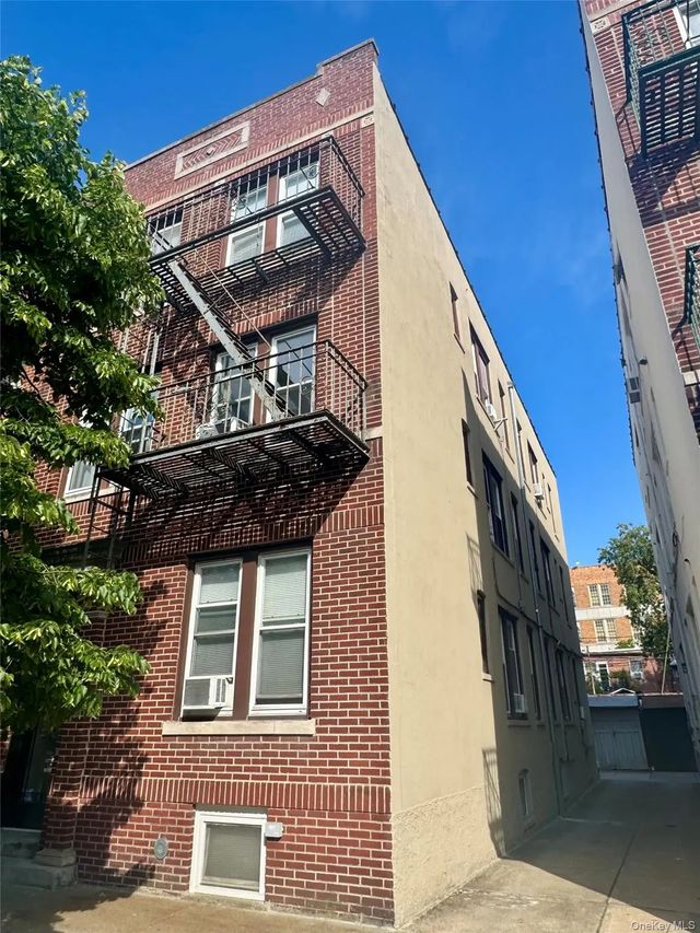Photo of Listing #1007117