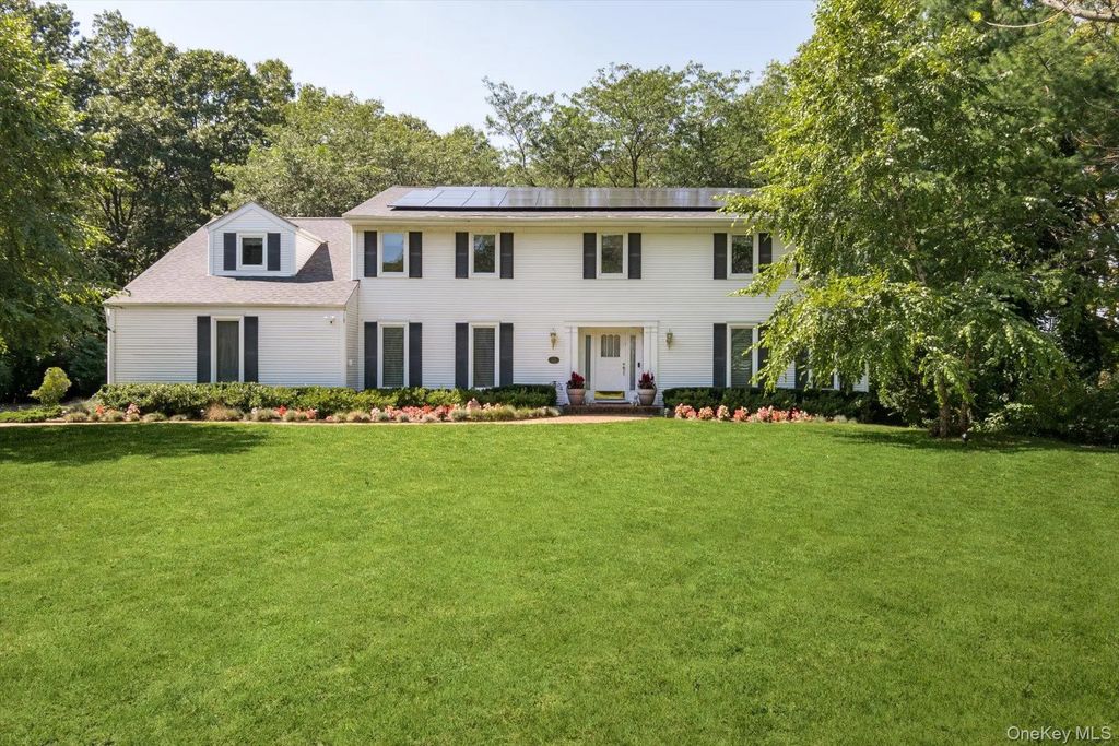 251 Baird Court, Woodbury