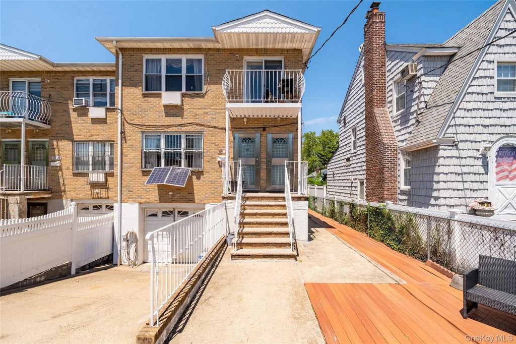 119-23 7th Avenue, College Point