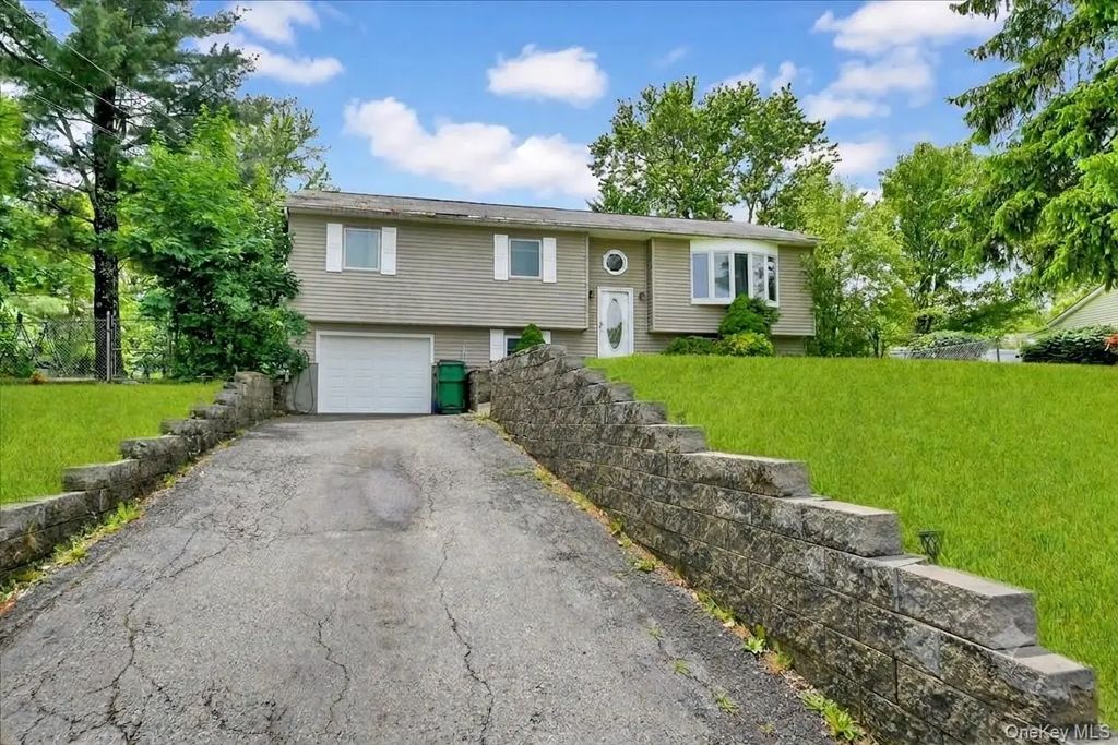 5 Rowell Lane, Wappingers Falls