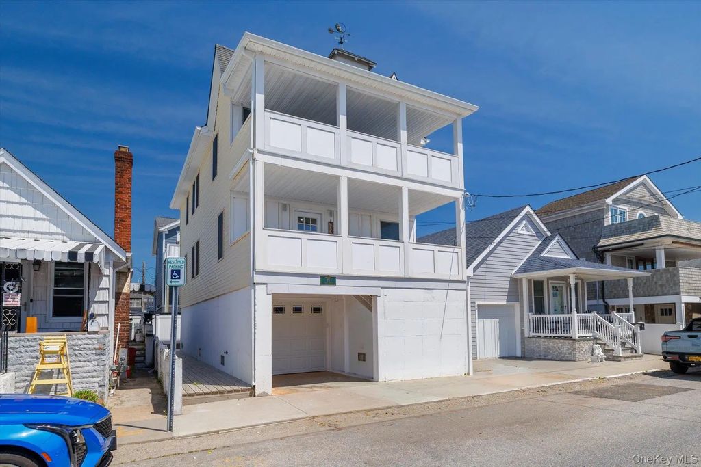 78 Oswego Avenue, East Atlantic Beach