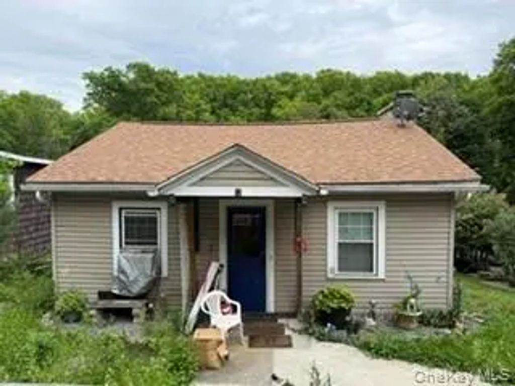 16 Willowbrook Heights, Wappingers Falls