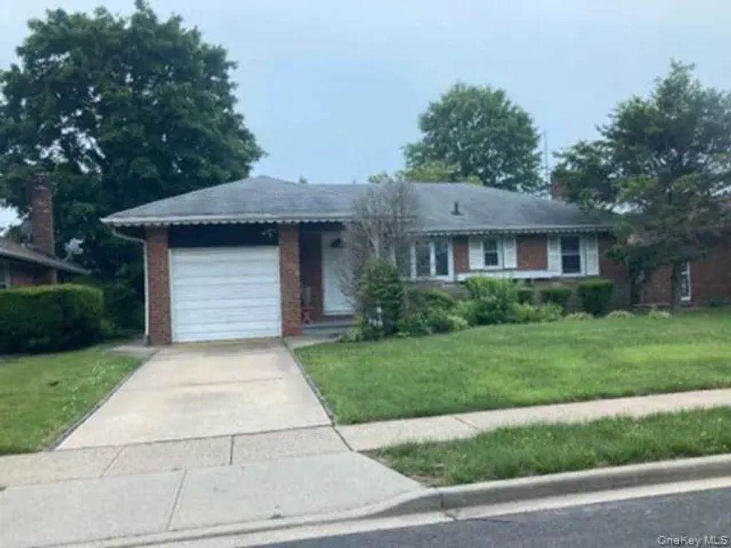 726 Dean Drive, North Baldwin
