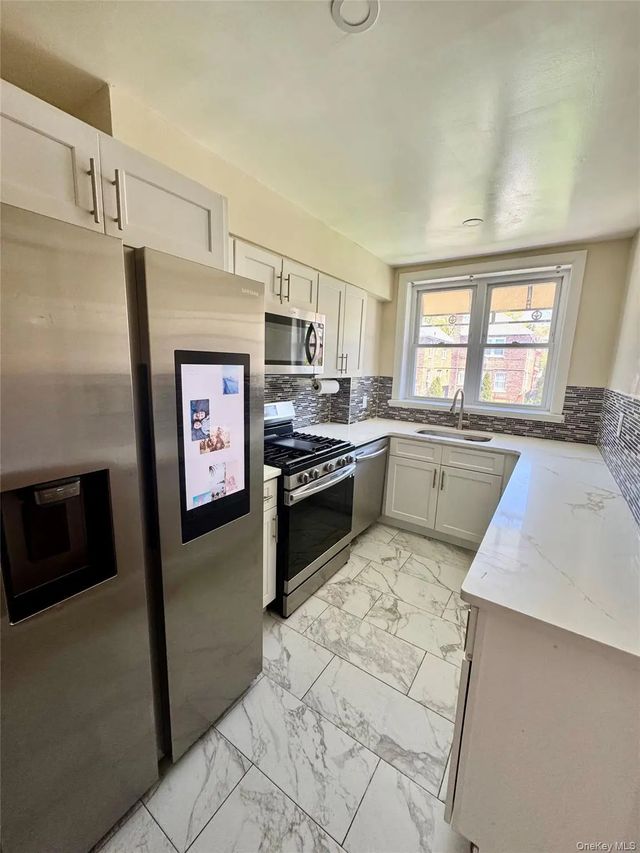 Photo of Listing #1007552