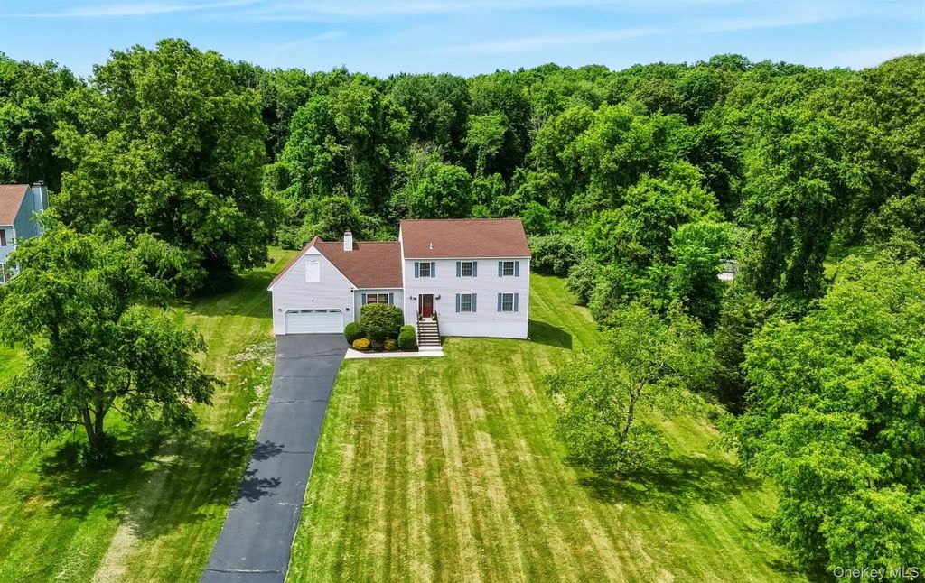 41 Saddle Ridge Drive, Hopewell Junction