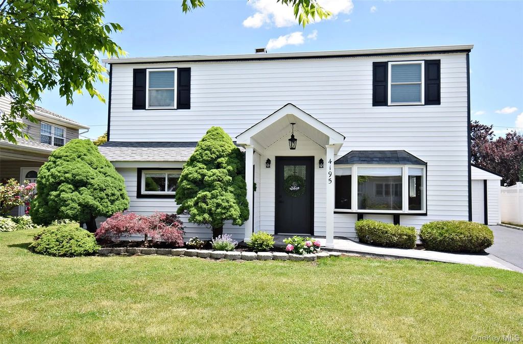 4195 Florence Road, Bethpage