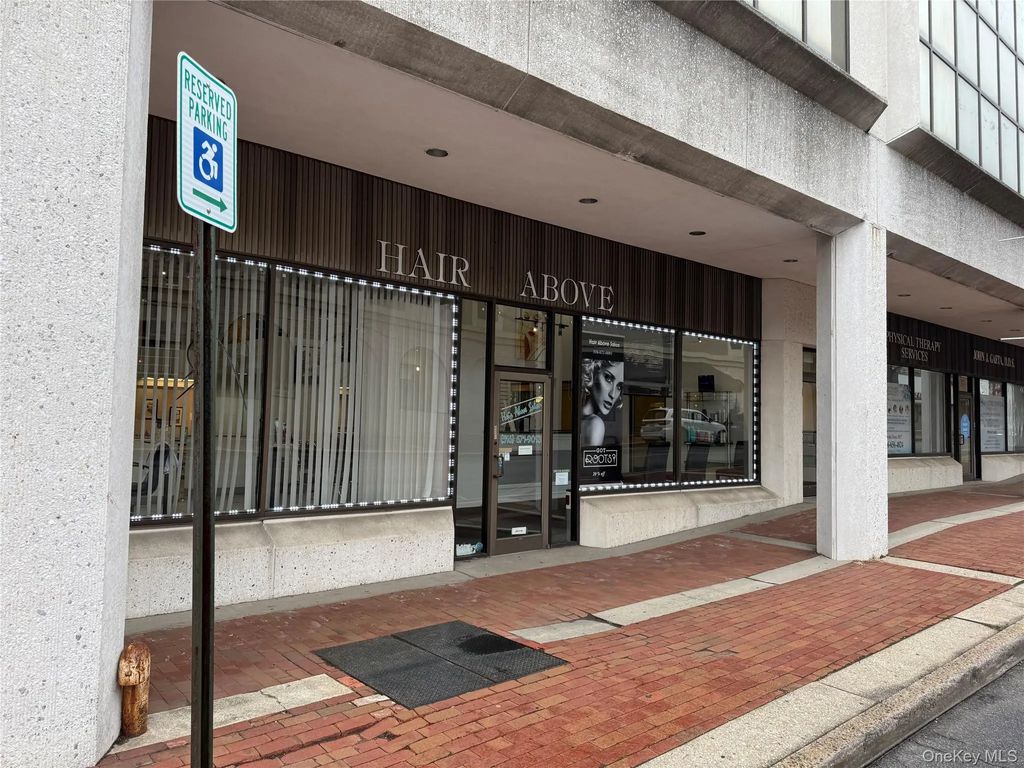 1 School Street # 104, Glen Cove