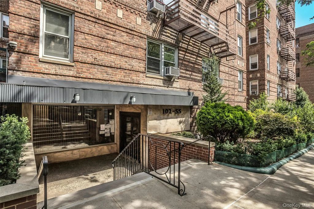 102-55 67th Drive # 4k, Forest Hills