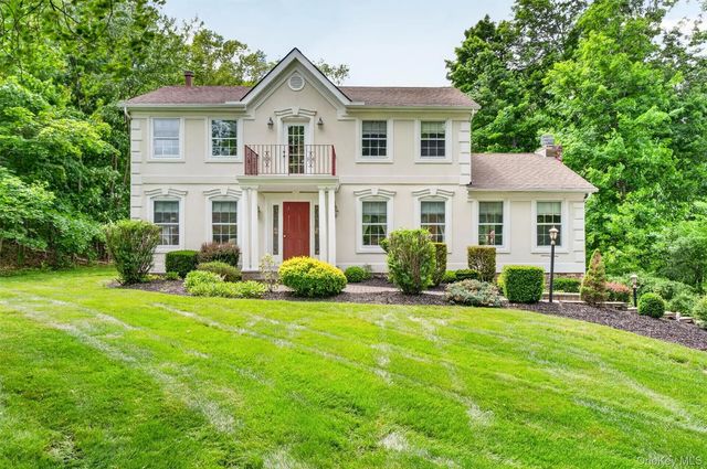 7 Pellbridge Drive, Hopewell Junction