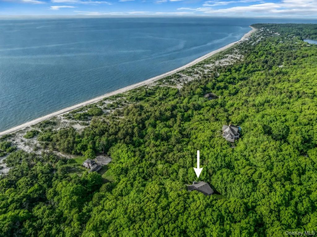 3645 Soundview Avenue, Peconic