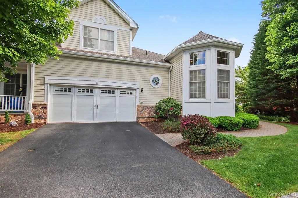 11 Augusta Drive, Cortlandt Manor