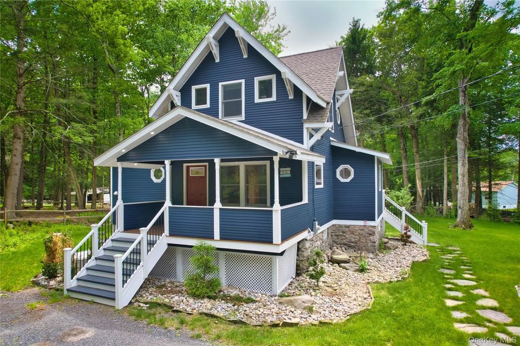 407 Yankee Lake Road, Wurtsboro