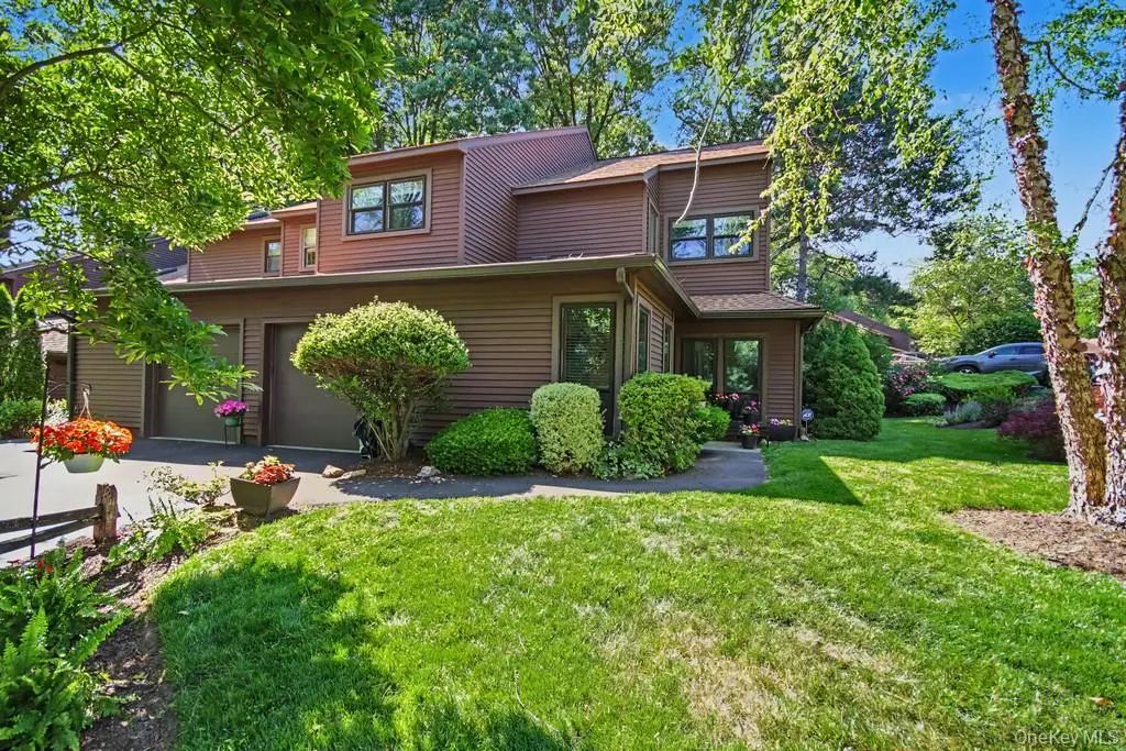 86 Woods Brooke Terrace, Ossining