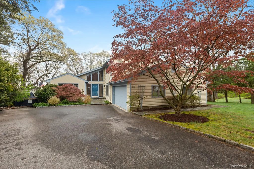 38 Westerly Lane, Thornwood