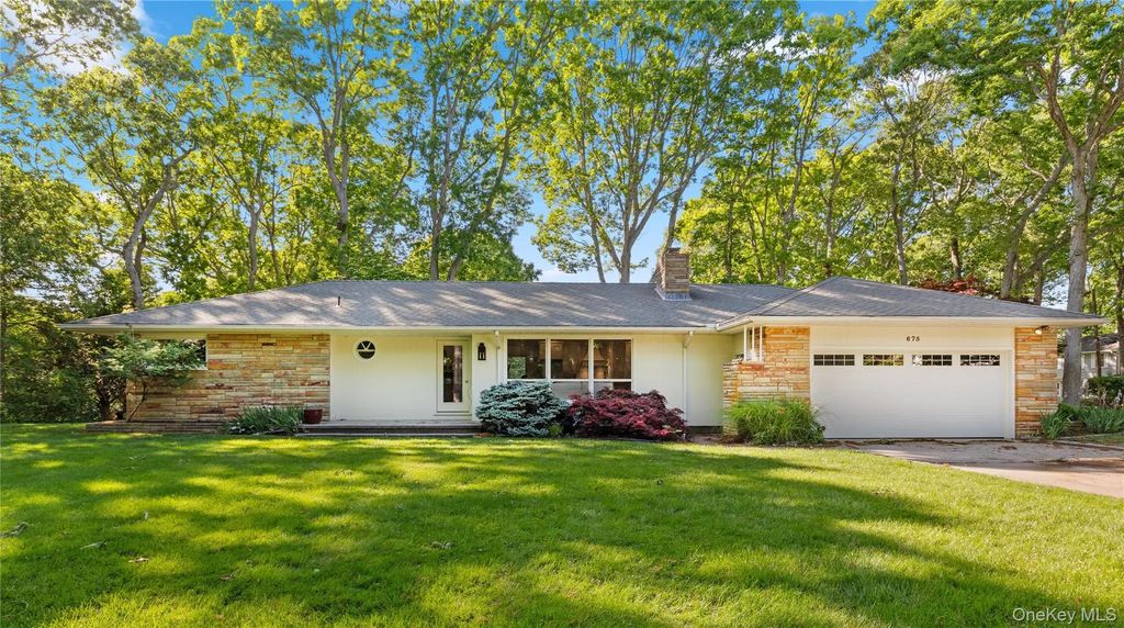 675 Dicks Point Road, Cutchogue