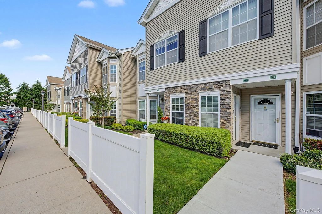 115 Spring Drive, East Meadow