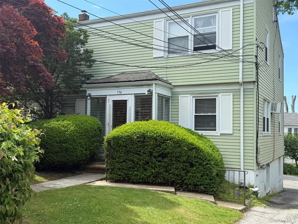 556 Westchester Avenue, Port Chester