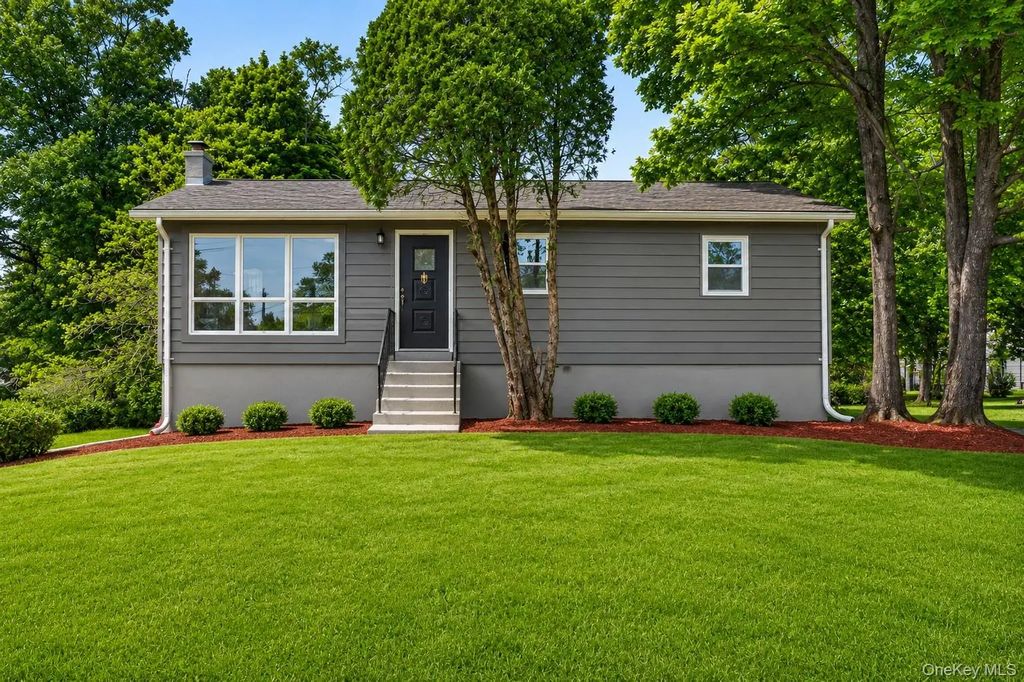 4 Maple Lane, Monroe
