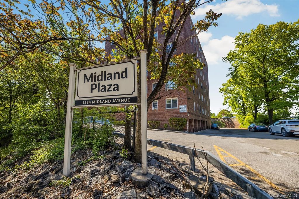 1234 Midland Avenue # 1c, Bronxville