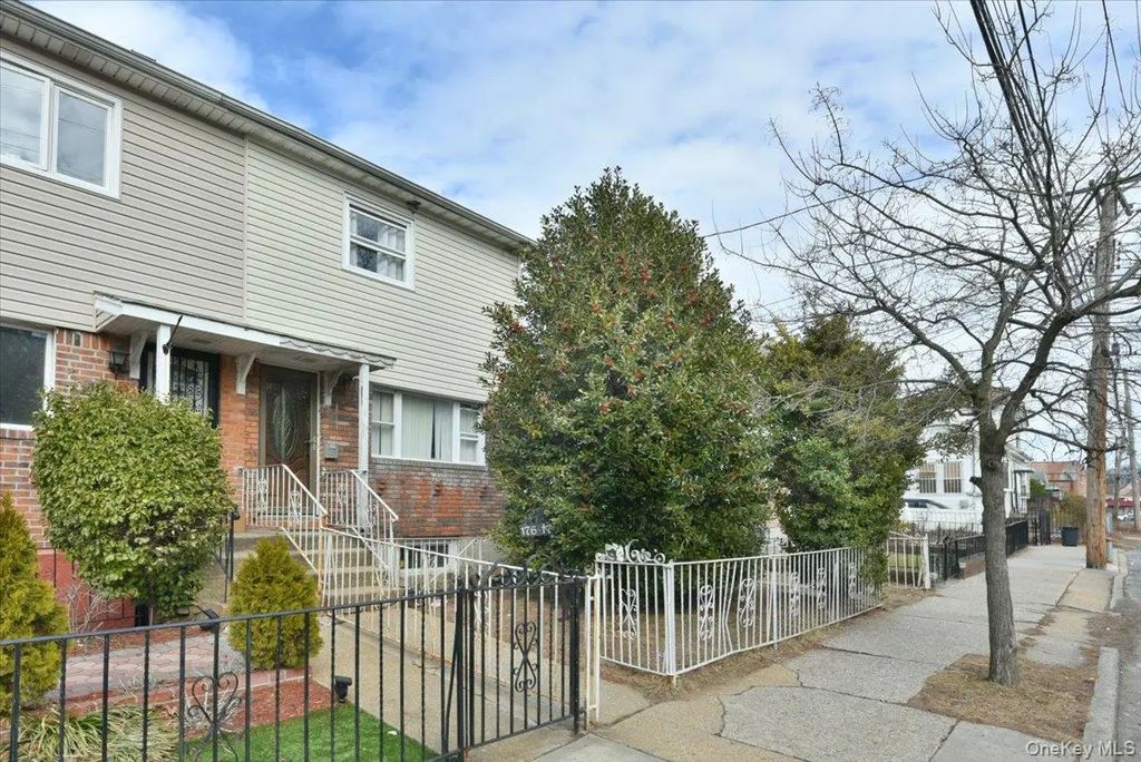 176-17 127th Avenue, Jamaica