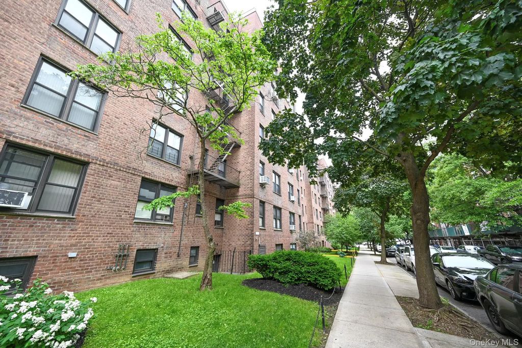 105-21 66th Avenue # 5b, Forest Hills