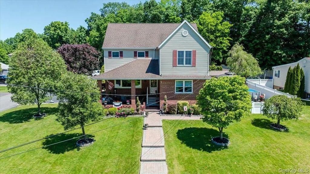 185 Jefferson Avenue, Thornwood