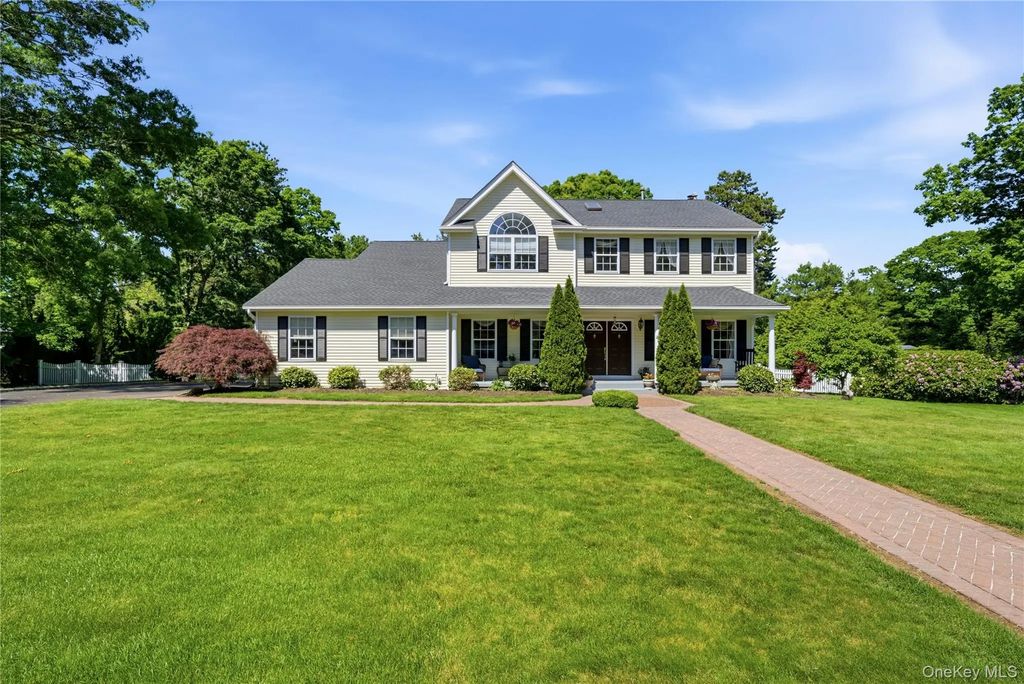 9 Ridgefield Drive, Shoreham