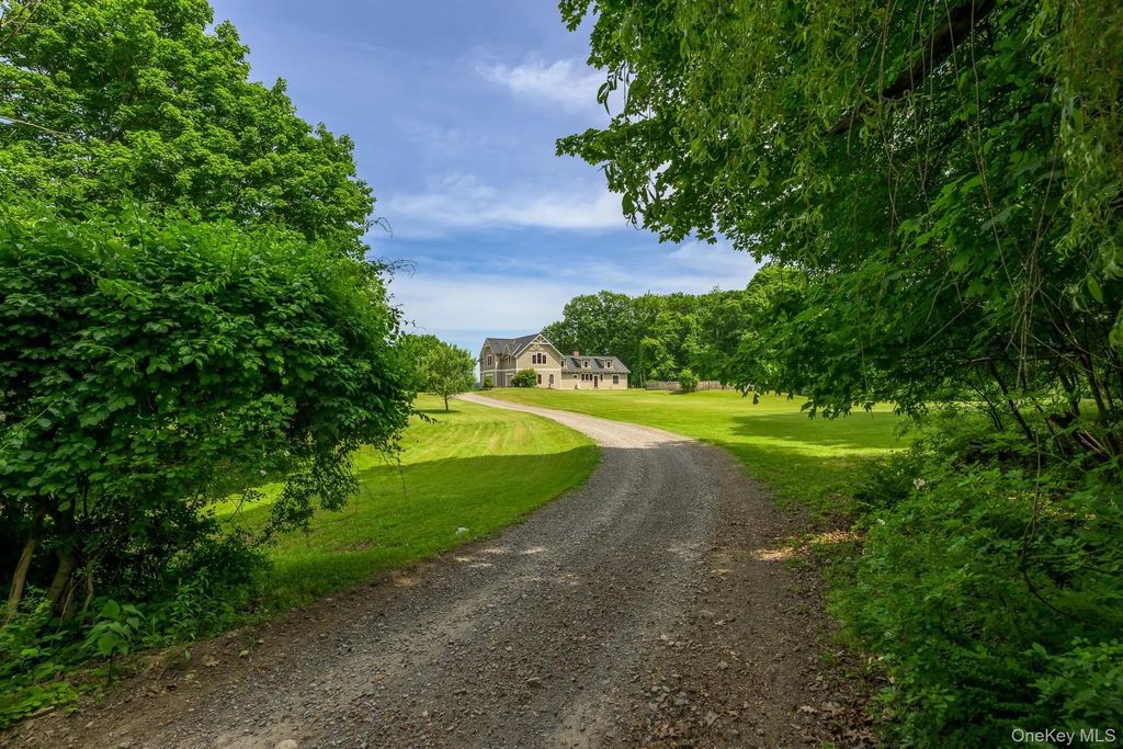 1530 River Road, West Coxsackie