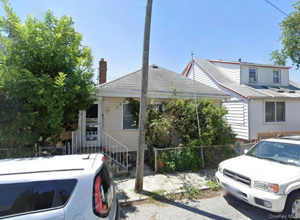 19 Celeste Court, Brooklyn
