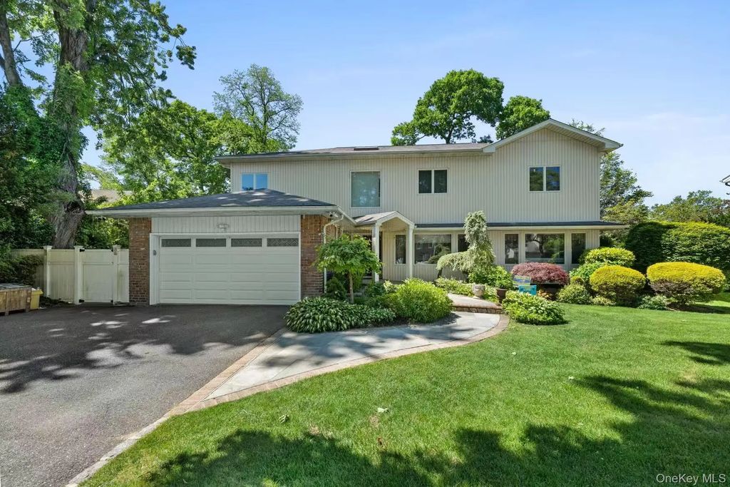 24 Holly Lane, Jericho