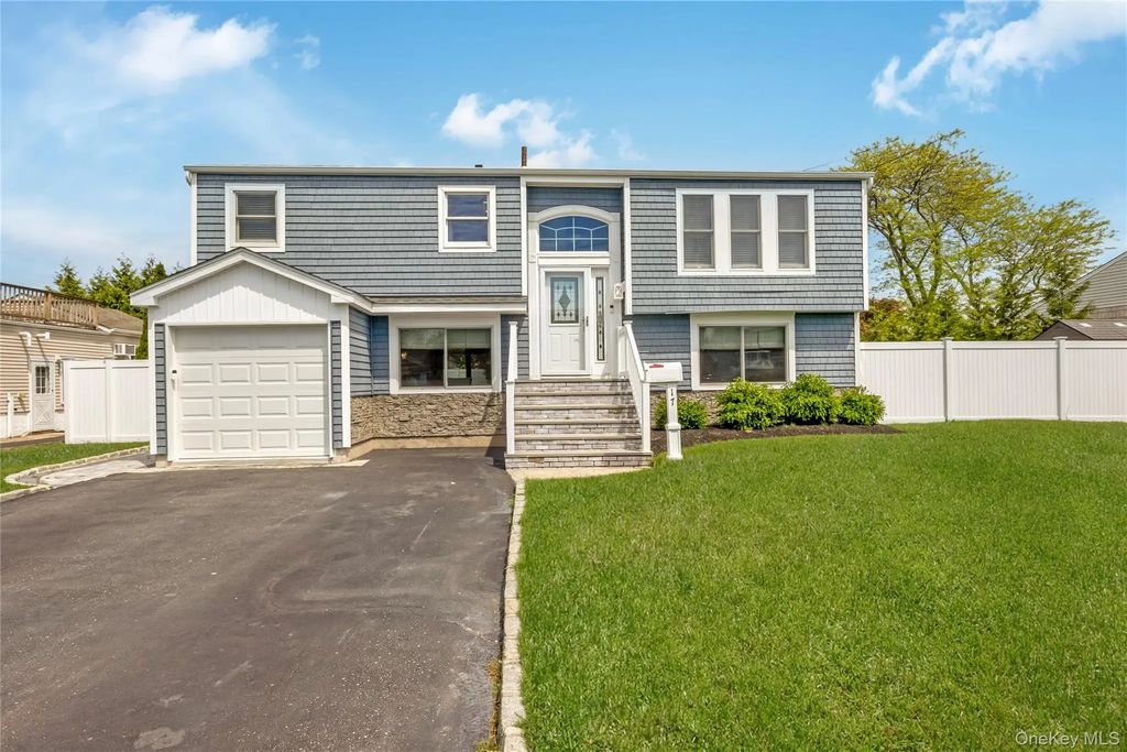 17 Lewis Circle, Babylon
