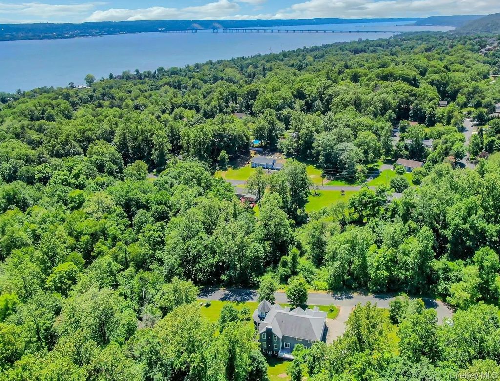 11 Badi Drive, Nyack