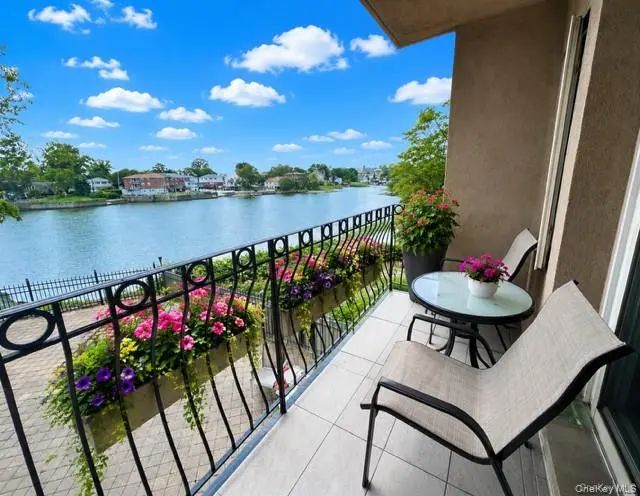Photo of Listing #1008819