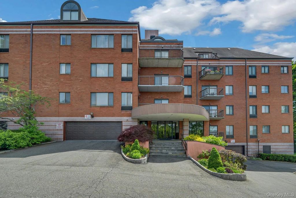 24 Ray Place # 1-4, Scarsdale