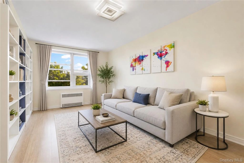 28-02 Parsons Boulevard # 4e, Flushing