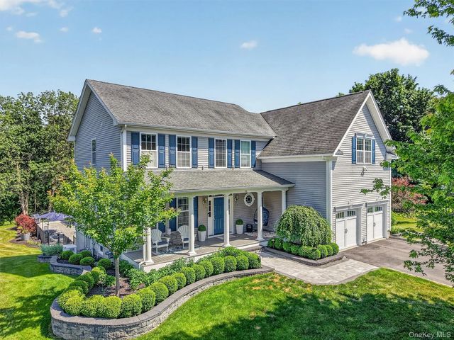 10 Sandlewood Circle, Hopewell Junction