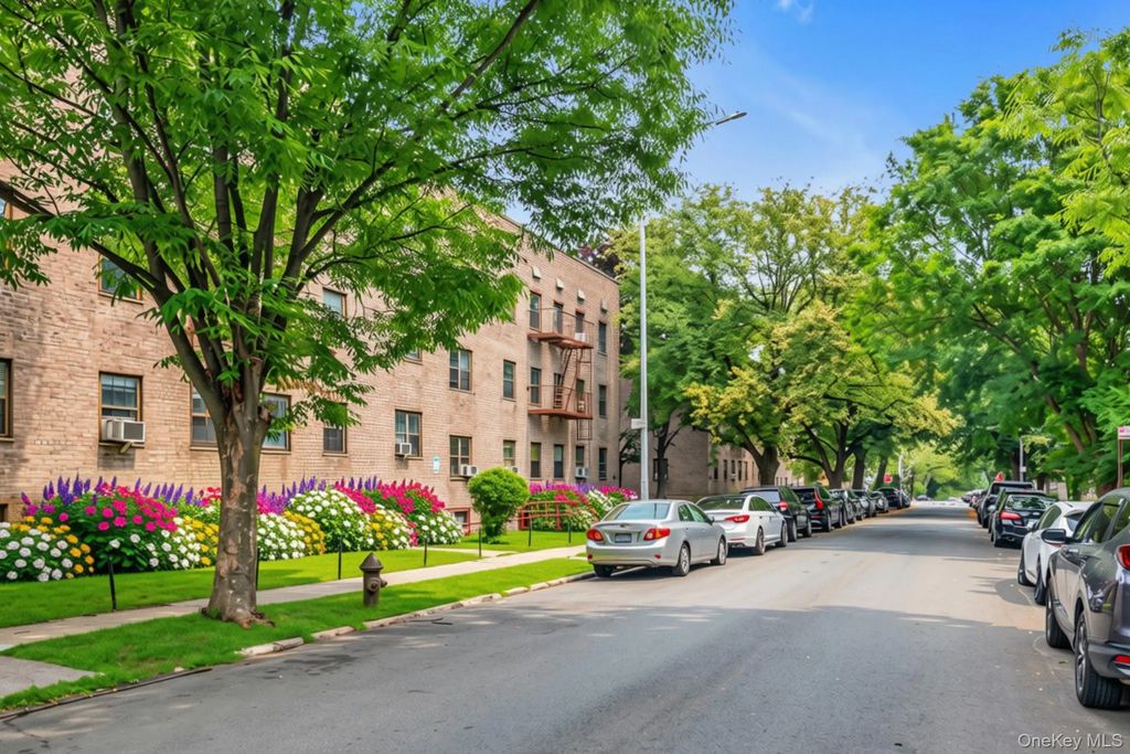 144-20 78th Road # 1k, Flushing